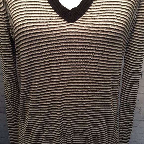 Treasure & Bond V-Neck Striped Lightweight Sweater - Picture 3 of 8